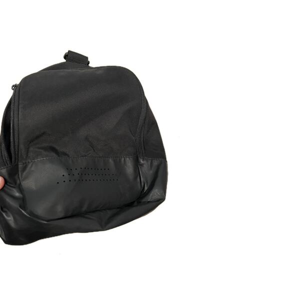 Adidas Defender Medium 20"x12"x10" Black Duffel Bag - Picture 5 of 6